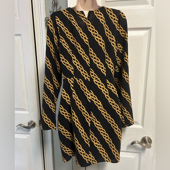 Forever 21 Dress Sz Small Medium Black Chain Print Long Sleeve Knit - Picture 3 of 7